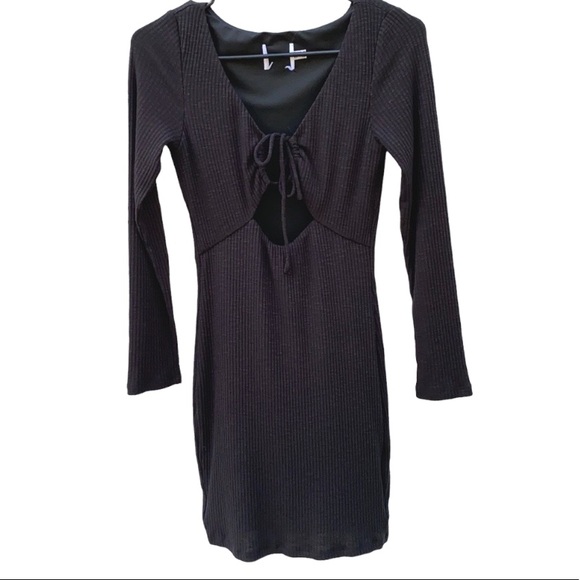 Princess Polly Dresses & Skirts - Princess Polly Womens Size 4 black long sleeve ribbed double cutout dress